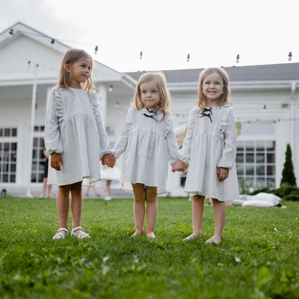 Juna mit Maschen (sand)