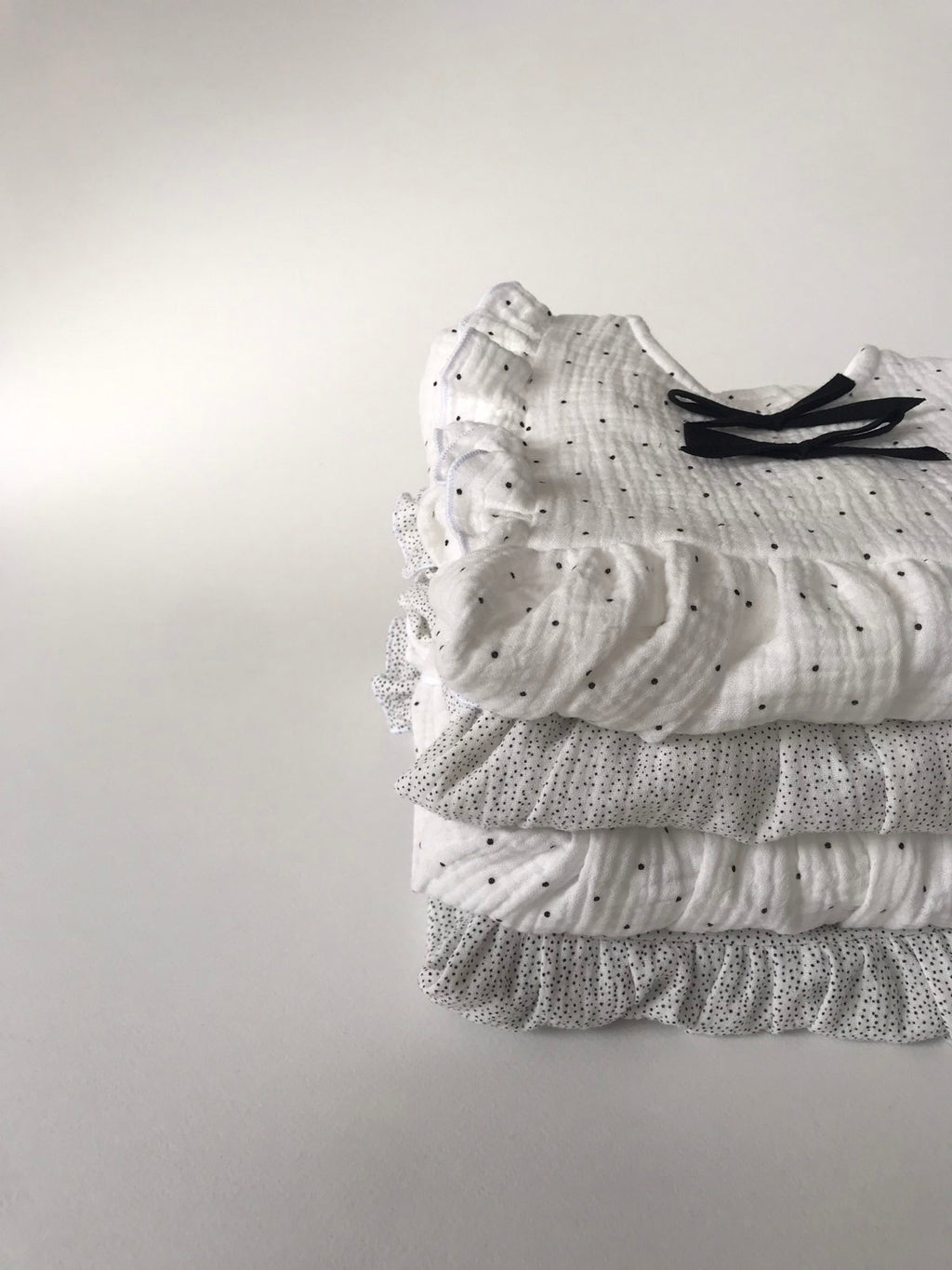 Juna mit Maschen (sand)