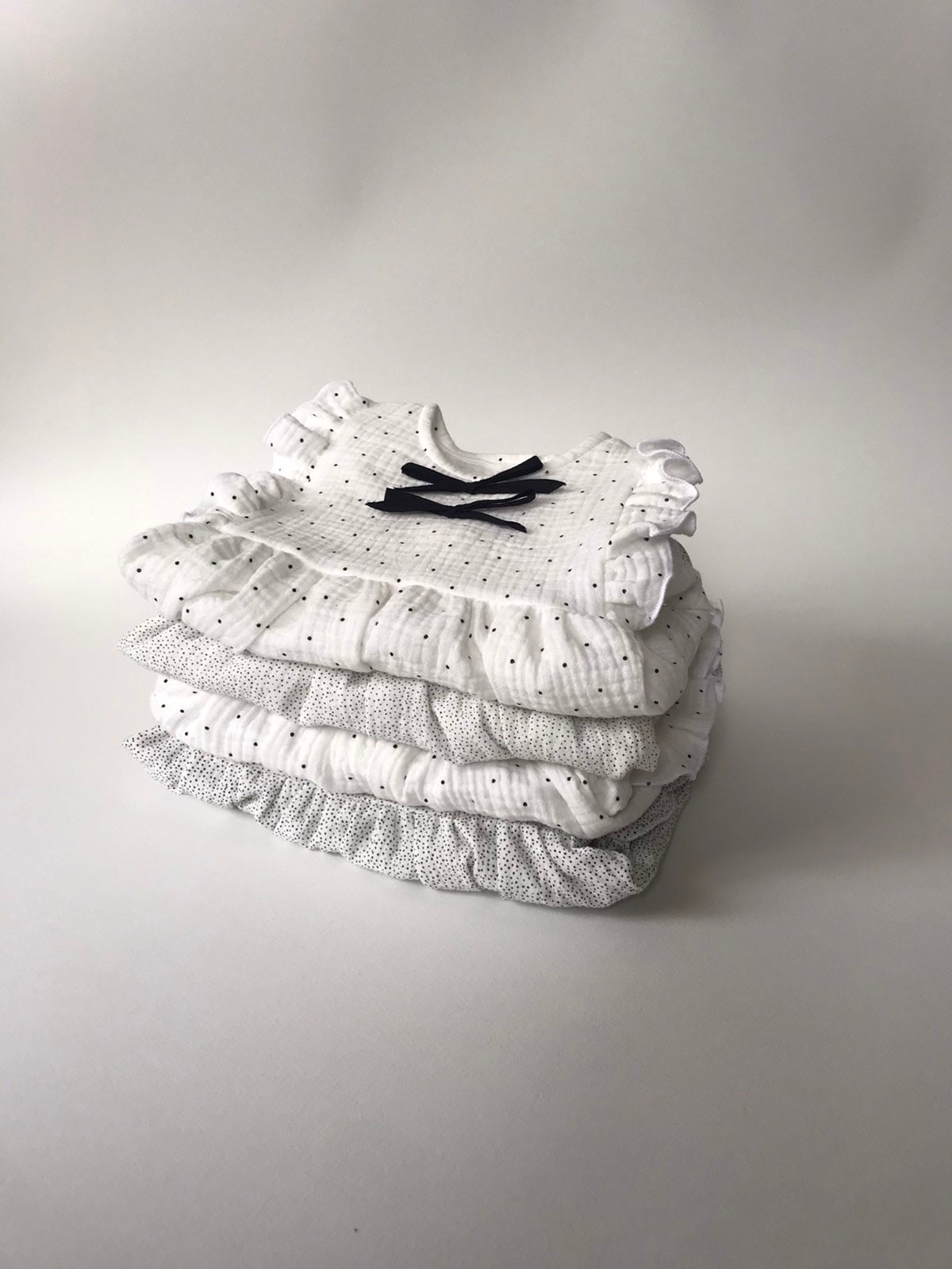 Juna mit Maschen (sand)