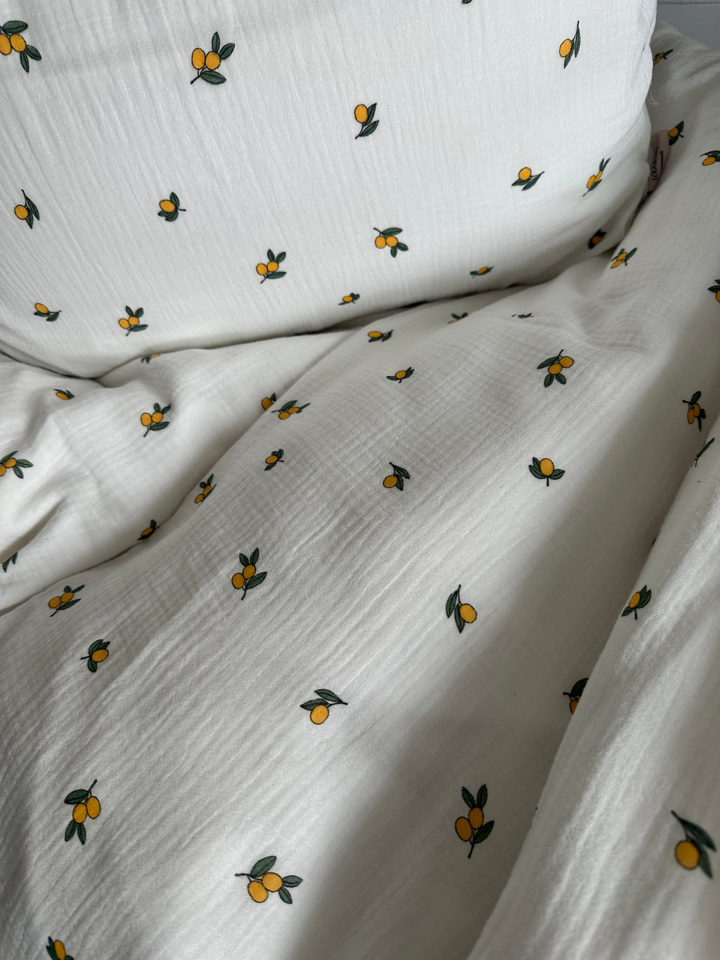 Lemon bedding