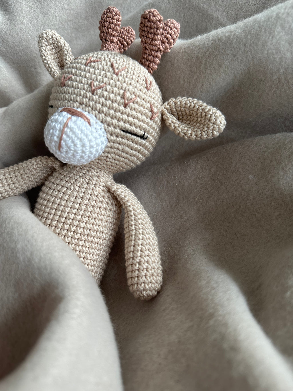 Kuscheltier gehäkelt Reh